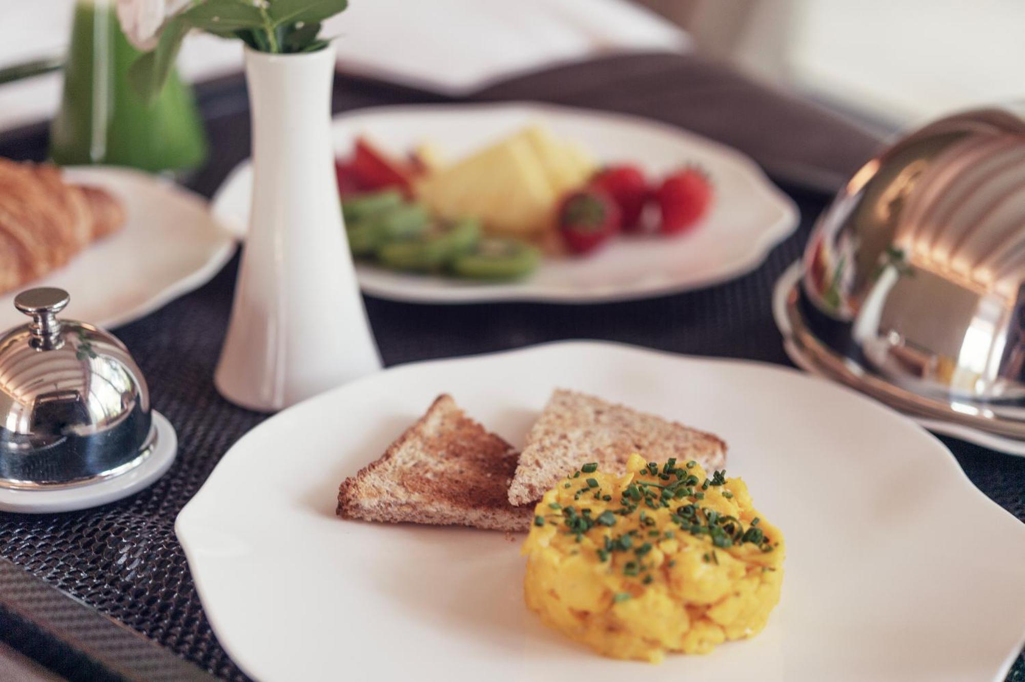 San Colombano Suites Бардолино Екстериор снимка