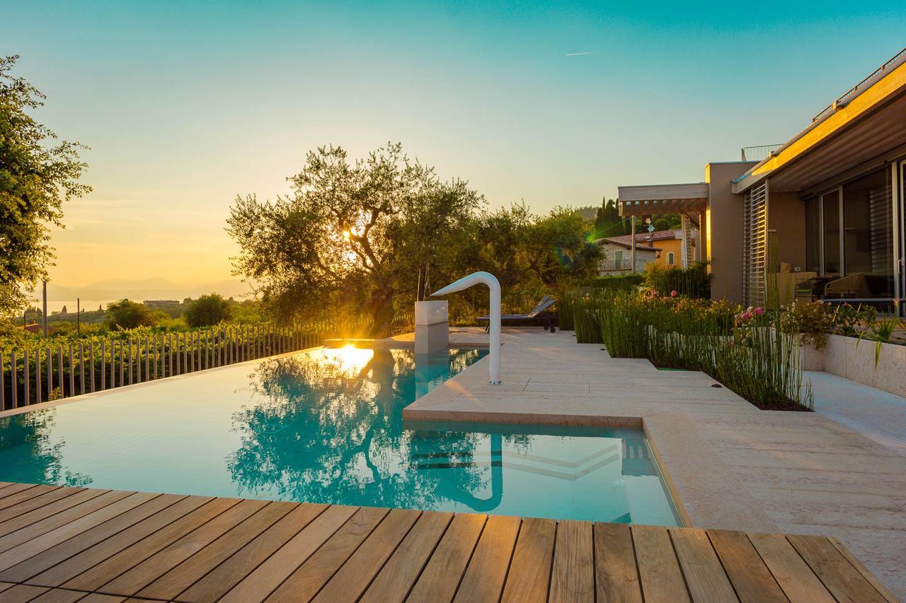 San Colombano Suites Бардолино Екстериор снимка