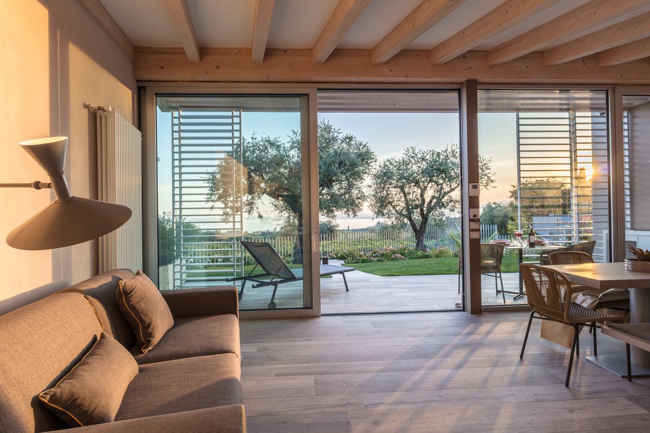 San Colombano Suites Бардолино Екстериор снимка