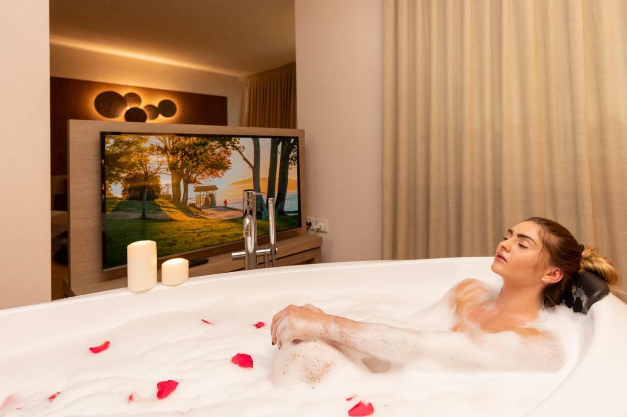 San Colombano Suites Бардолино Екстериор снимка